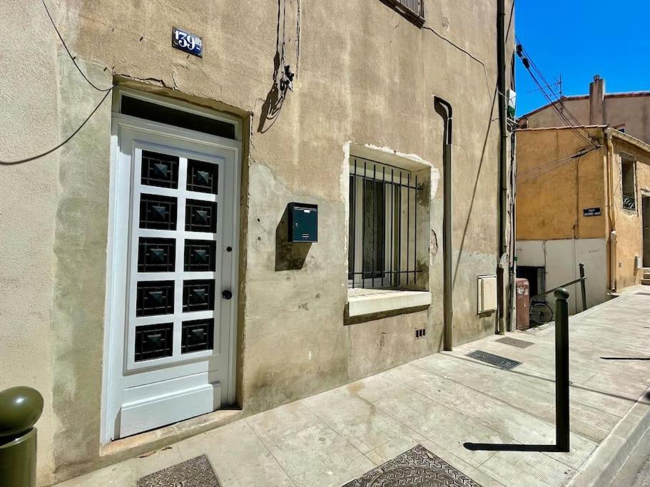 Studio Entierement Renove, Situe Au Coeur Du Quartier Haut Sete Exterior photo